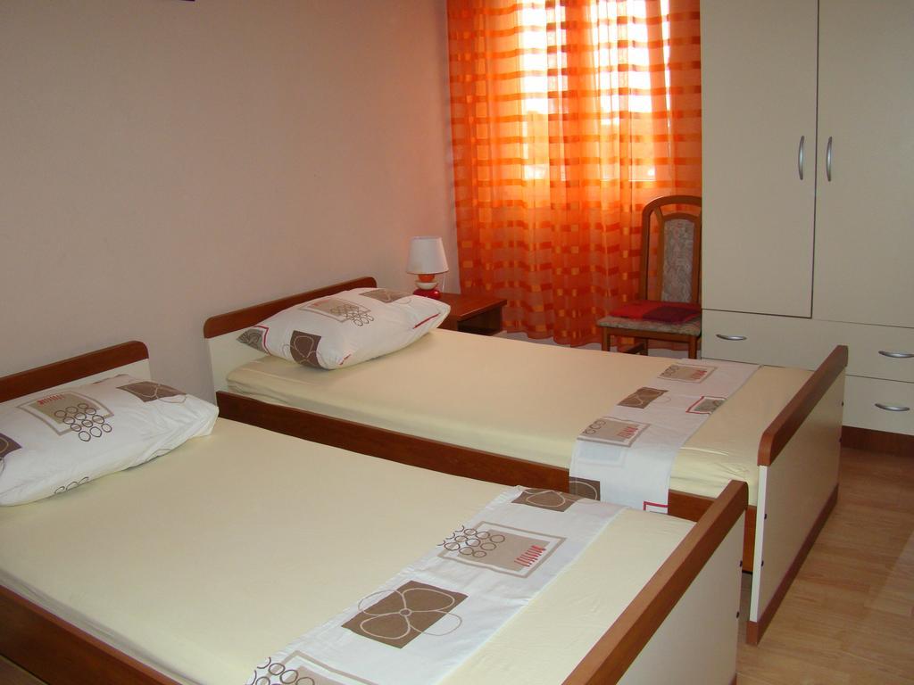 Apartments Buturic Sali Rom bilde