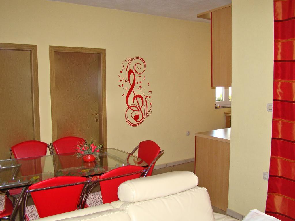 Apartments Buturic Sali Rom bilde