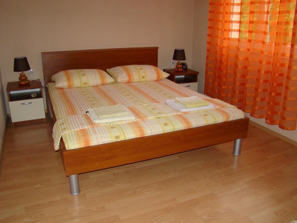 Apartments Buturic Sali Rom bilde